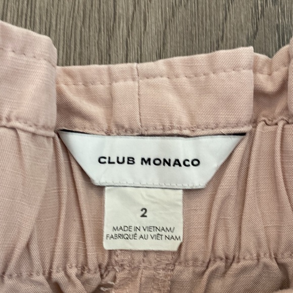 Club Monaco like new shorts - Picture 2 of 4